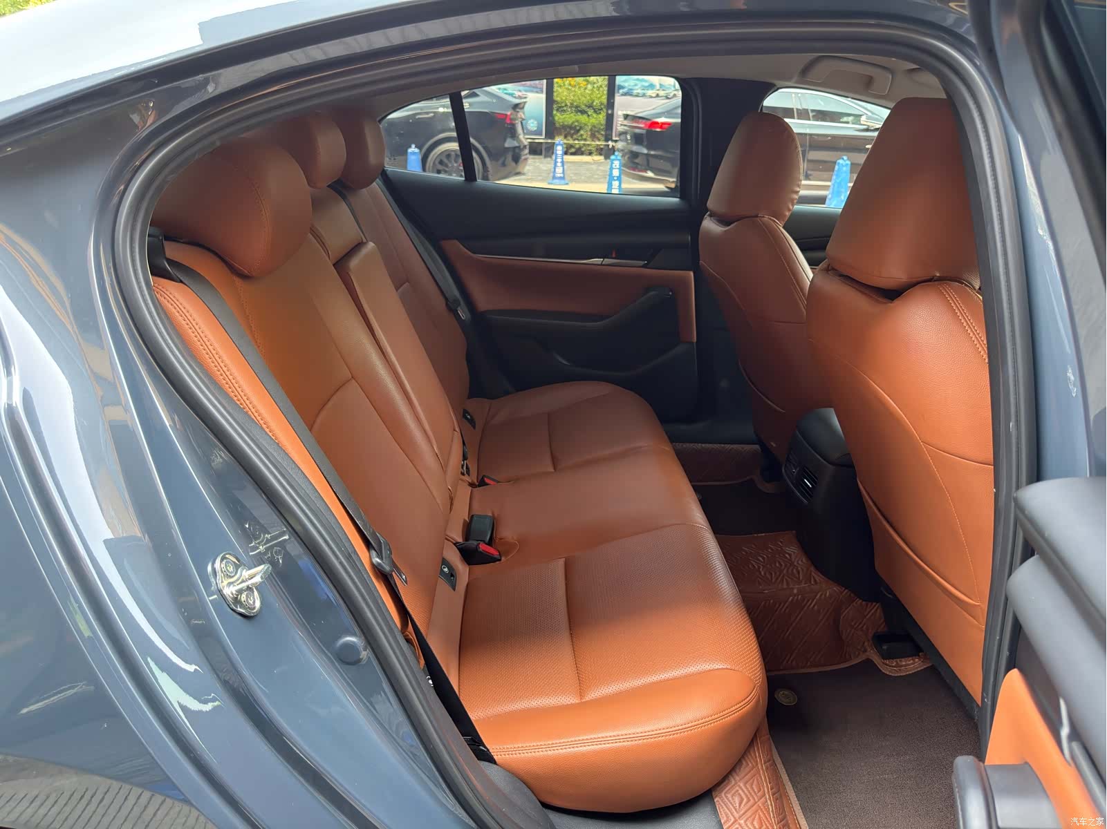 Mazda Mazda3, 2023 22