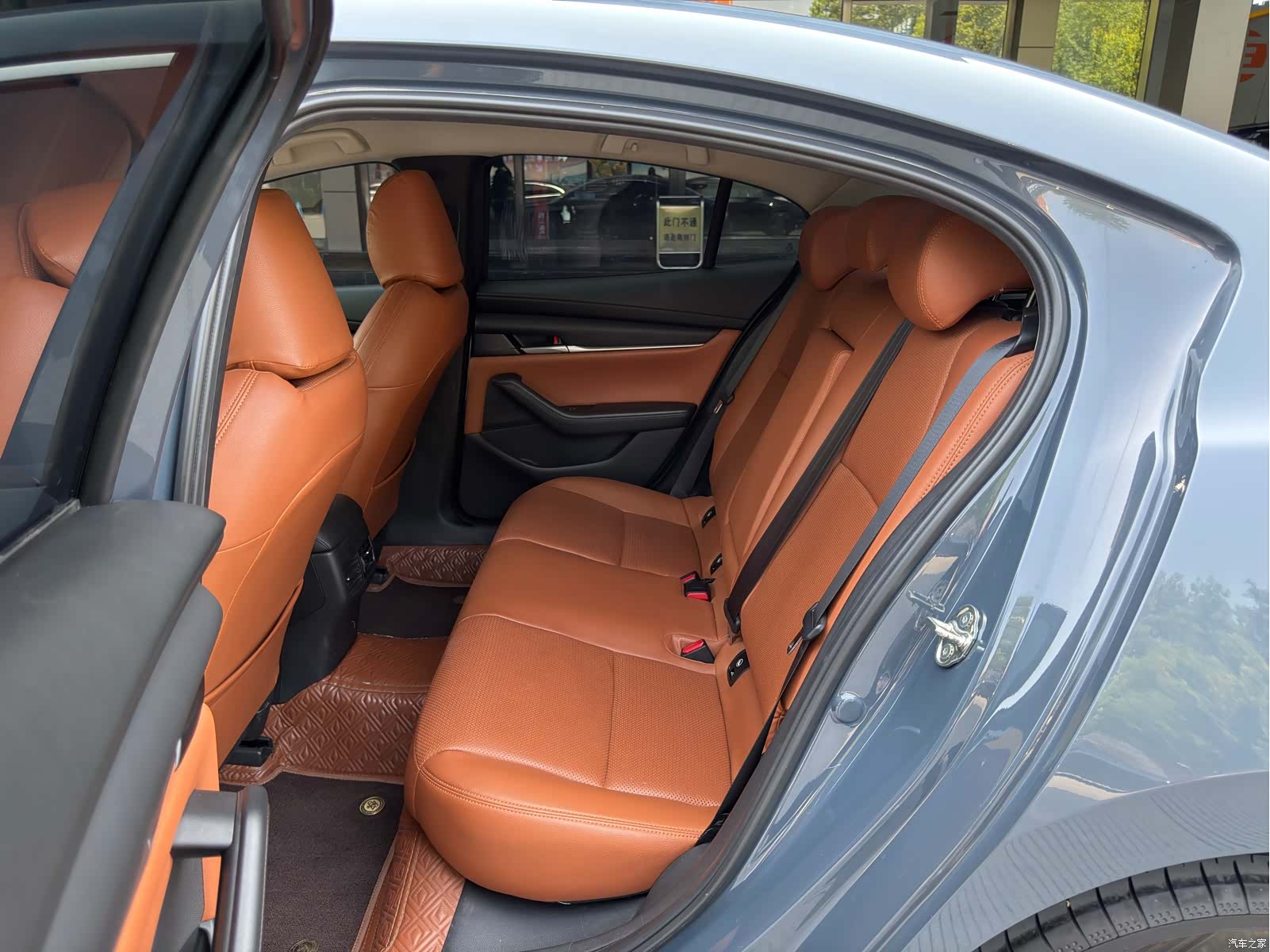 Mazda Mazda3, 2023 18