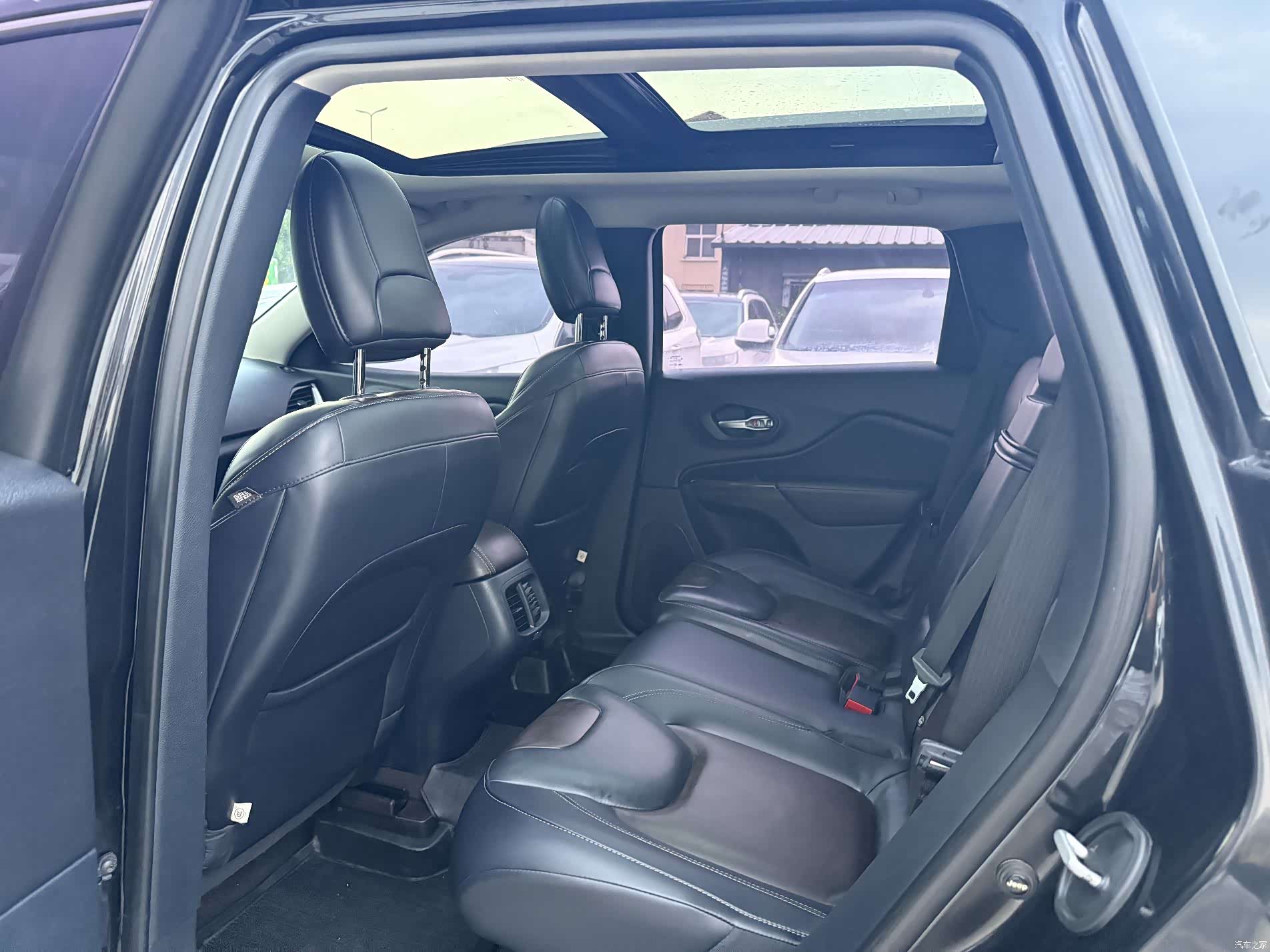 Jeep Cherokee, 2016 все фото