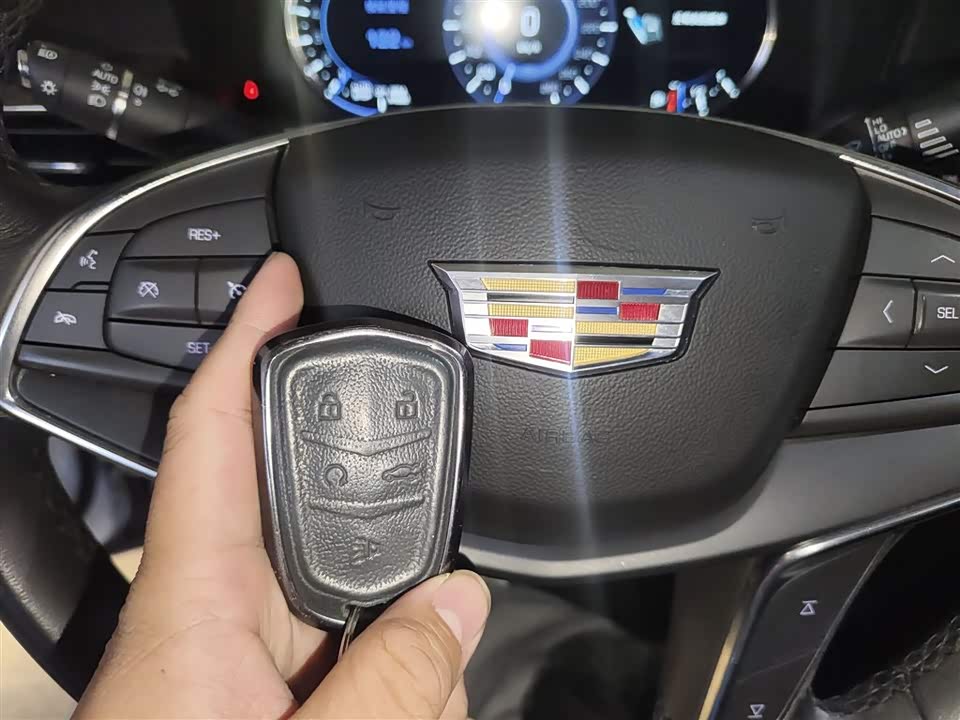 Cadillac CT6