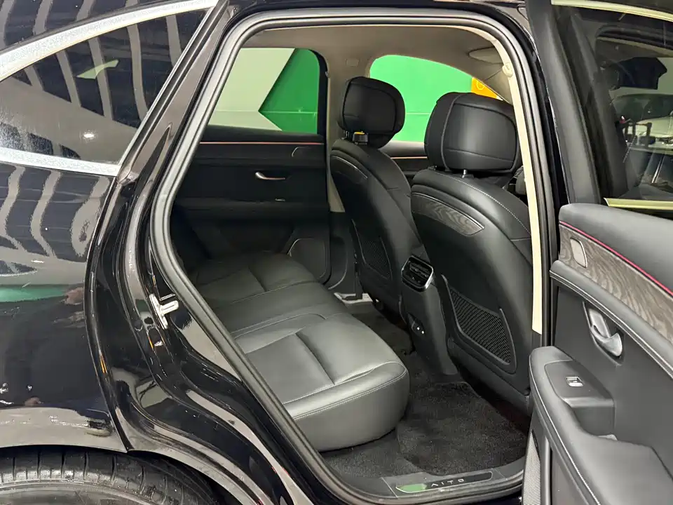 HarmonyOS Ask the world M5