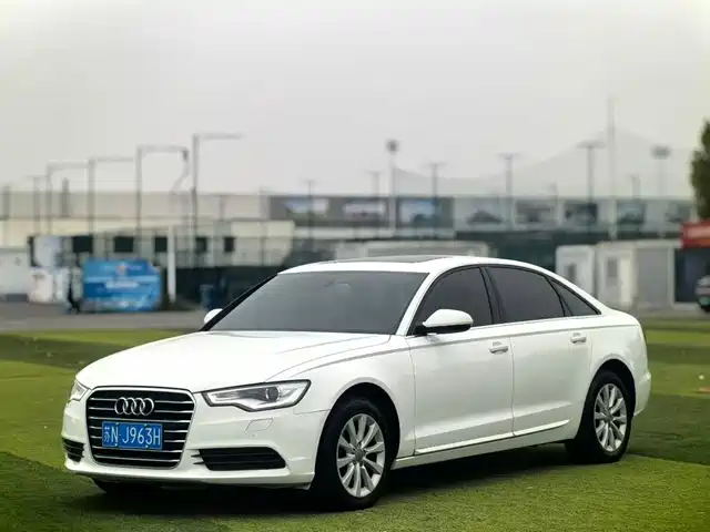Audi A6L 2014 — купить из Китая под заказ