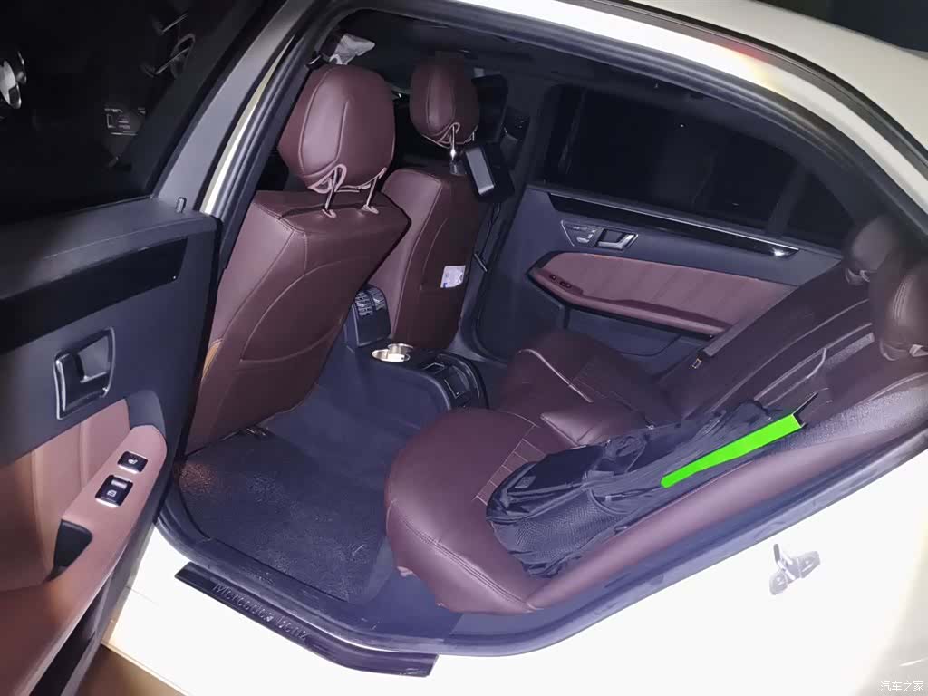 Mercedes-Benz E-Class, 2015 15