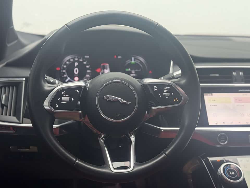 Jaguar I-PACE