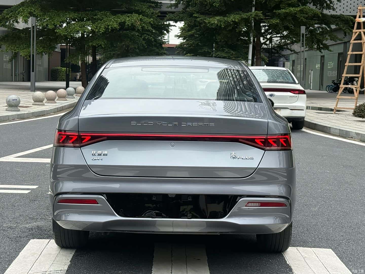 BYD Qin, 2023 все фото