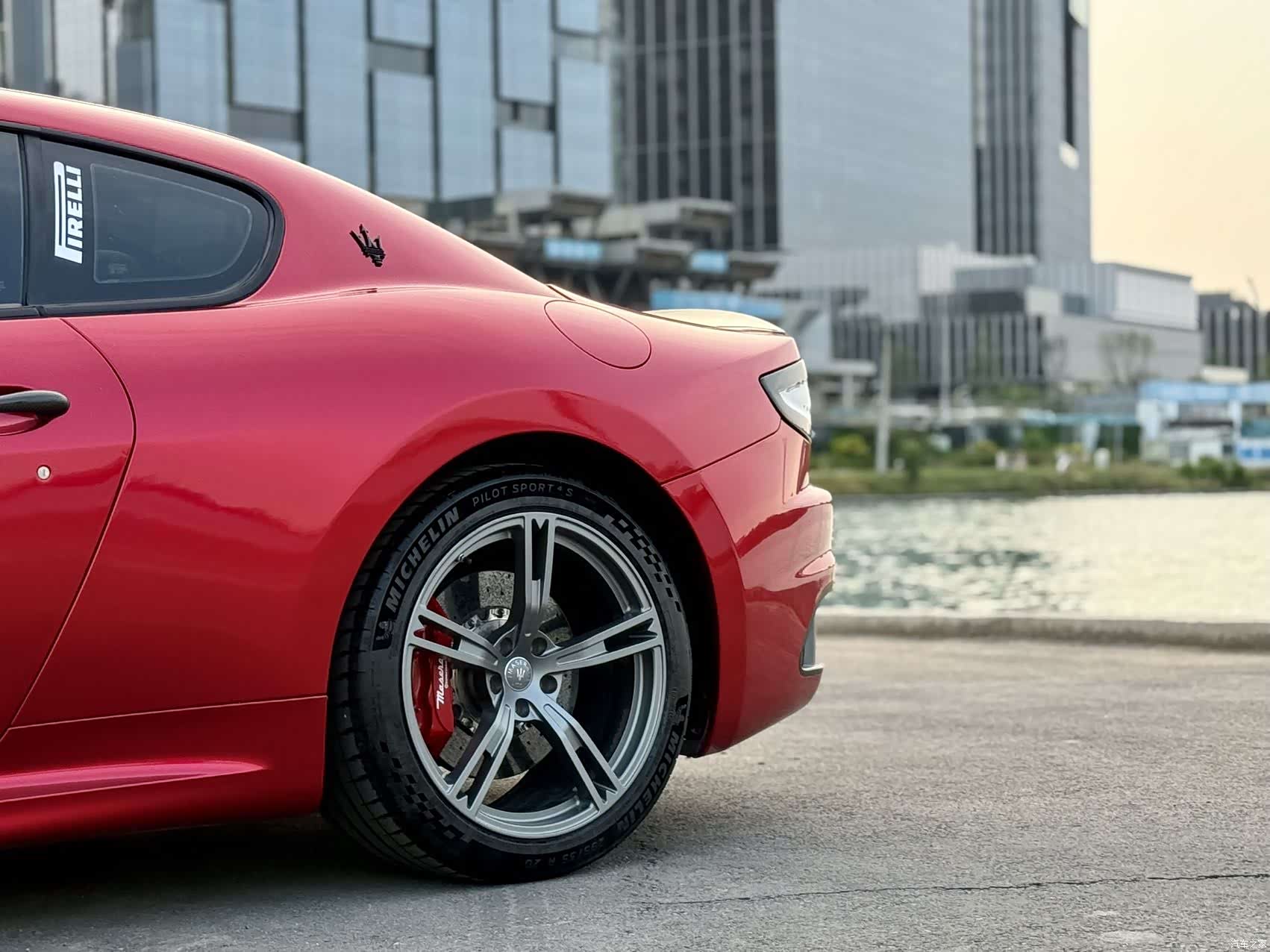 Maserati GranTurismo, 2015 9