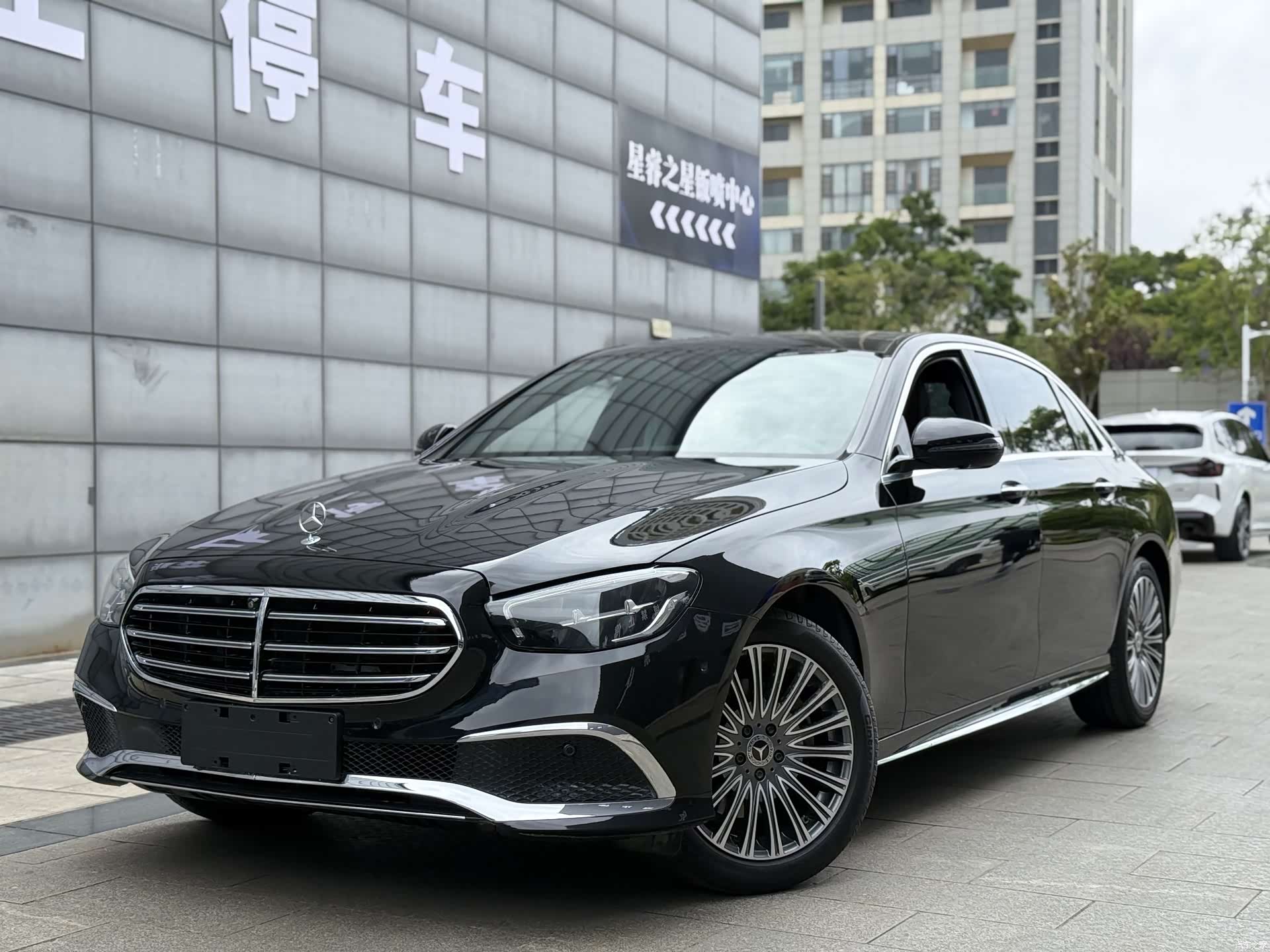Mercedes-Benz E-Class, 2021 1