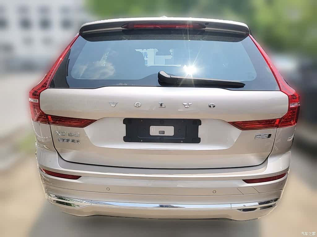 Volvo XC60, 2025 10