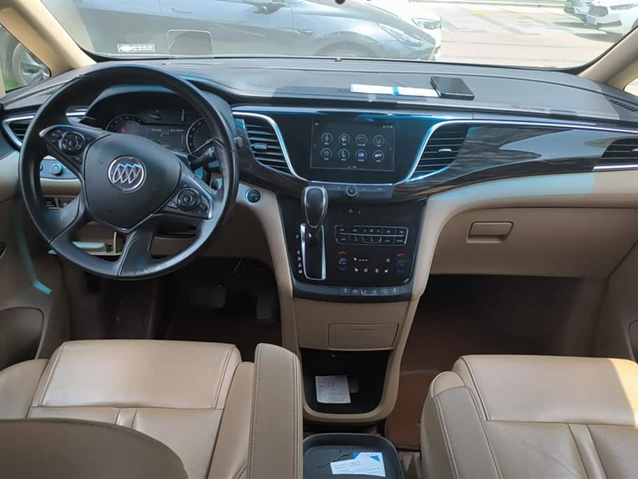Buick GL8