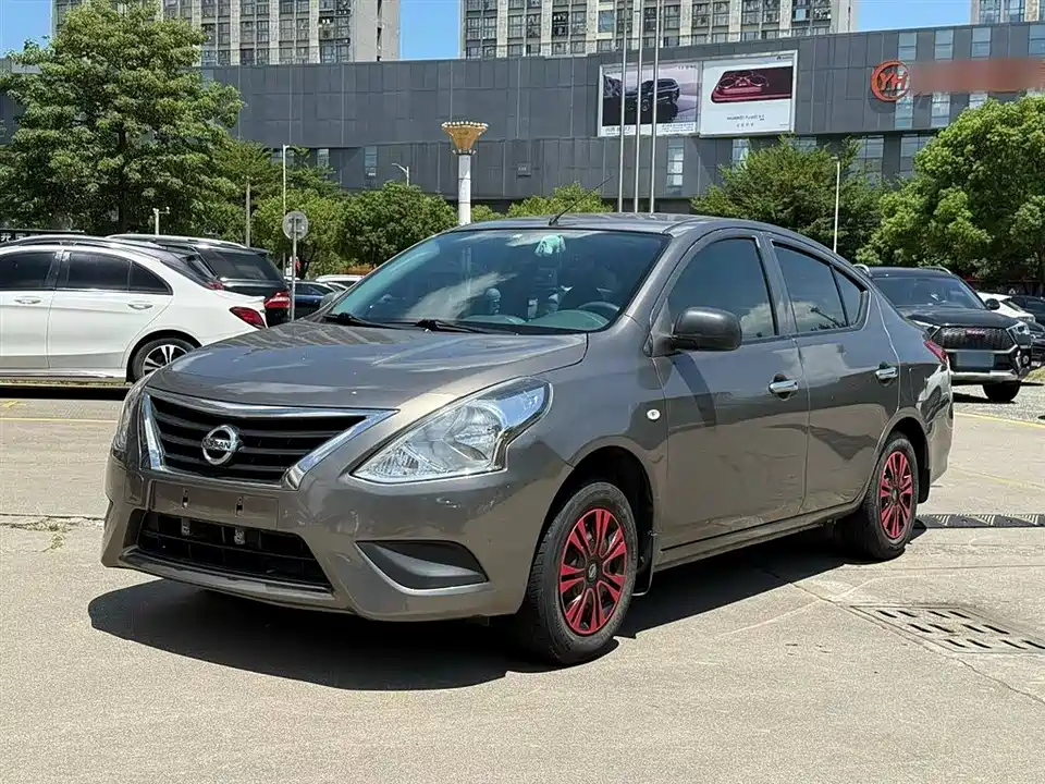 Nissan sunshine