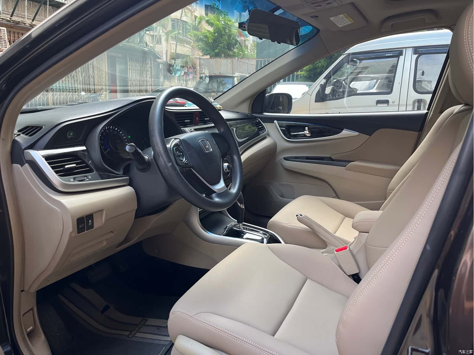 Honda Crider, 2014 6