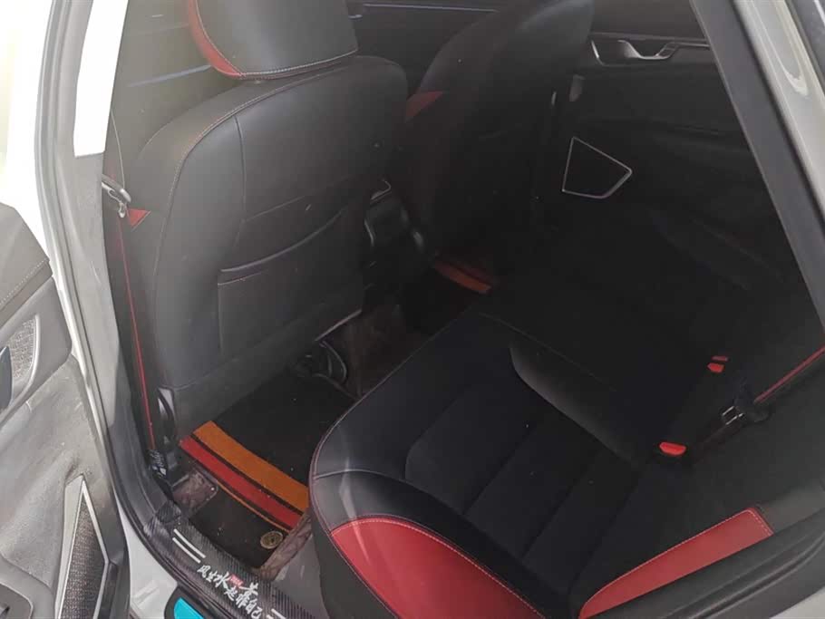 Geely Emgrand GS
