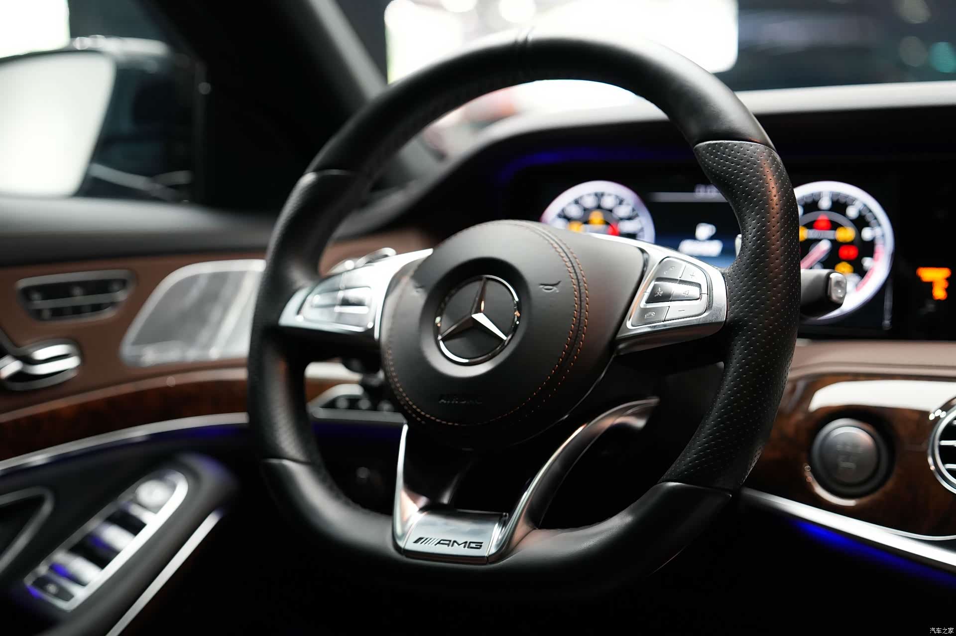 Mercedes-Benz S-Class, 2015 48
