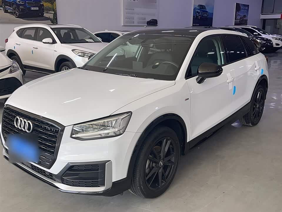 Audi Q2L