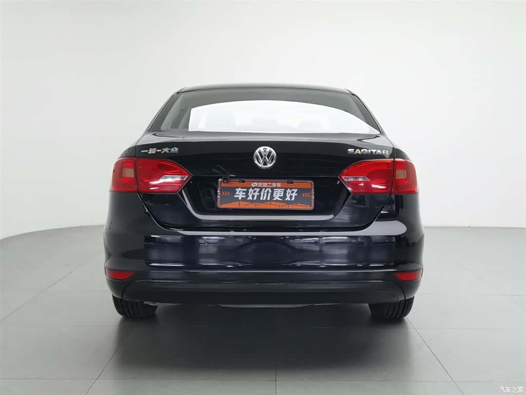 Volkswagen Sagitar, 2014 4
