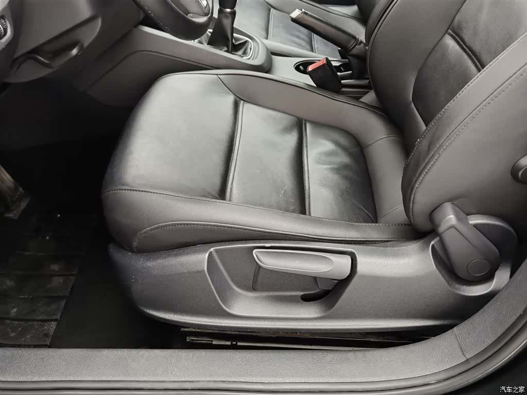 Volkswagen Sagitar, 2014 20
