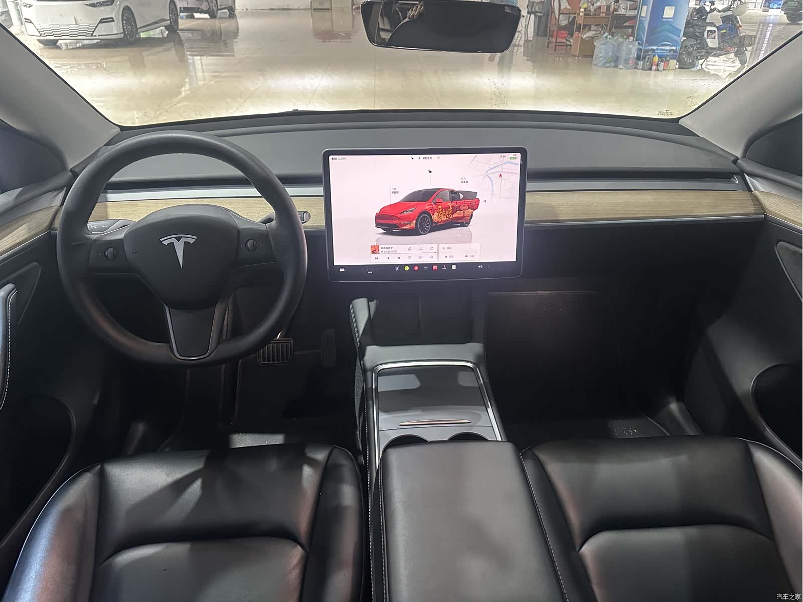 Tesla Model Y, 2023 9