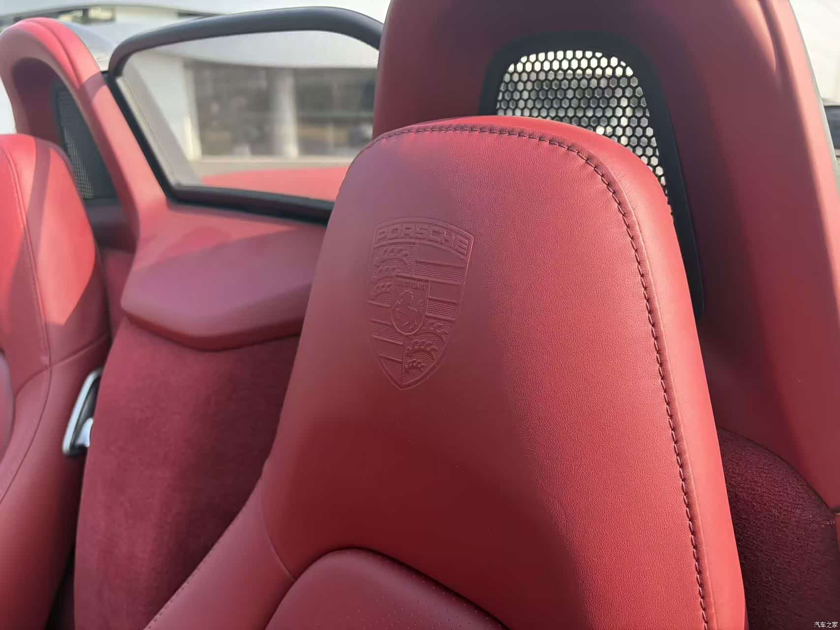 Porsche Boxster, 2024 10