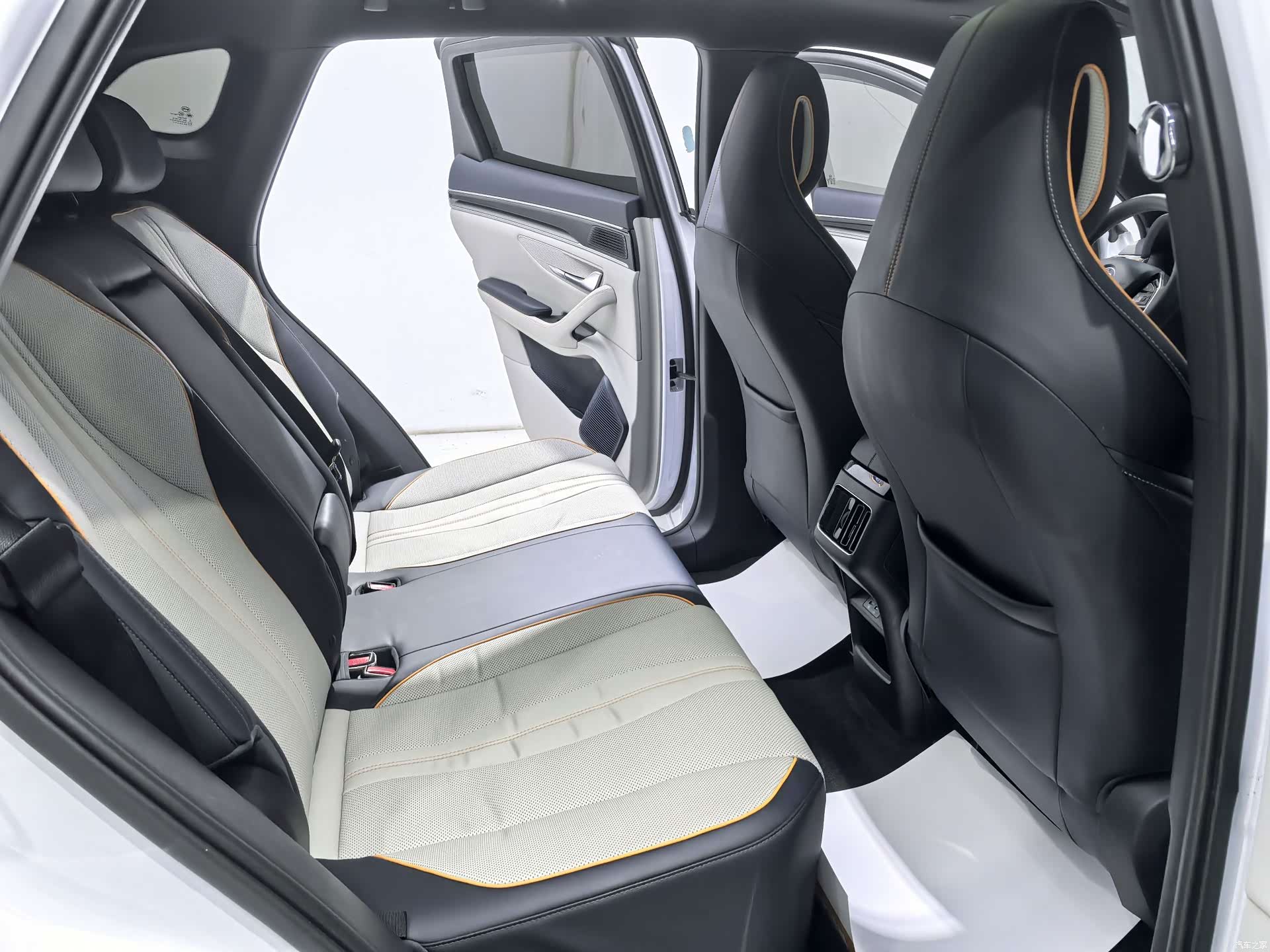BYD Song, 2023 16