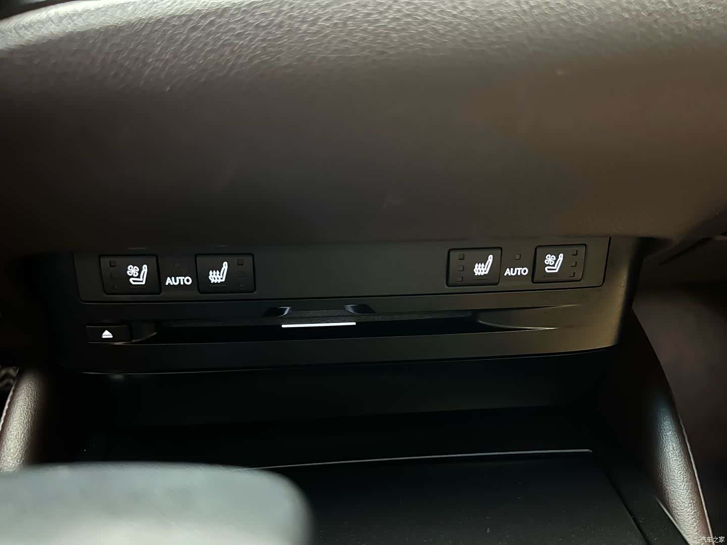Lexus ES, 2021 24