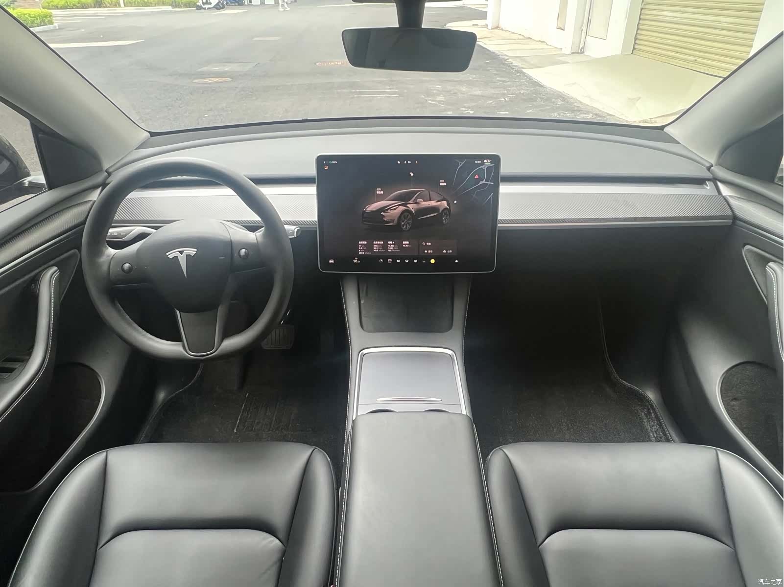 Tesla Model Y, 2022 4