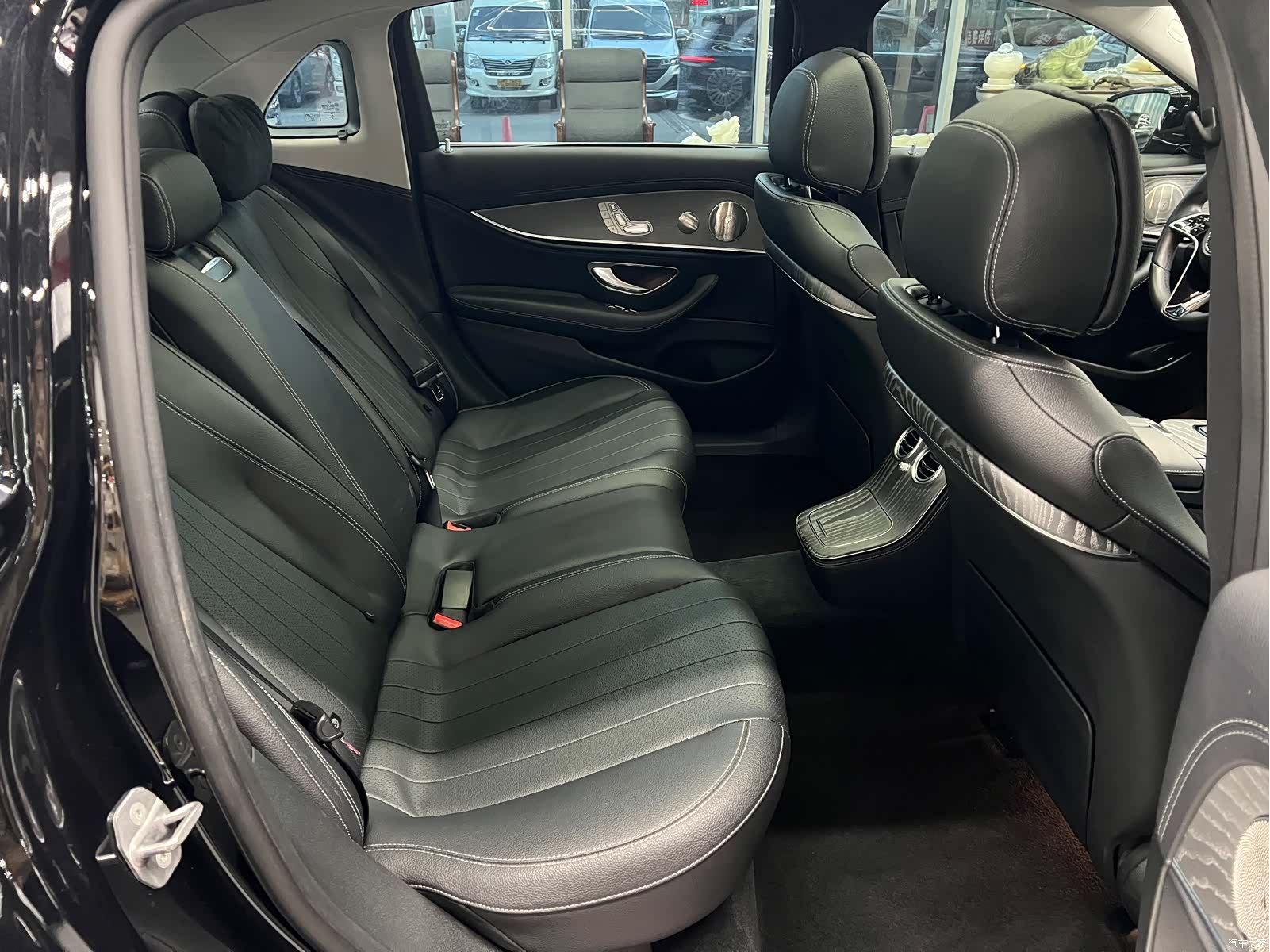 Mercedes-Benz E-Class, 2022 7
