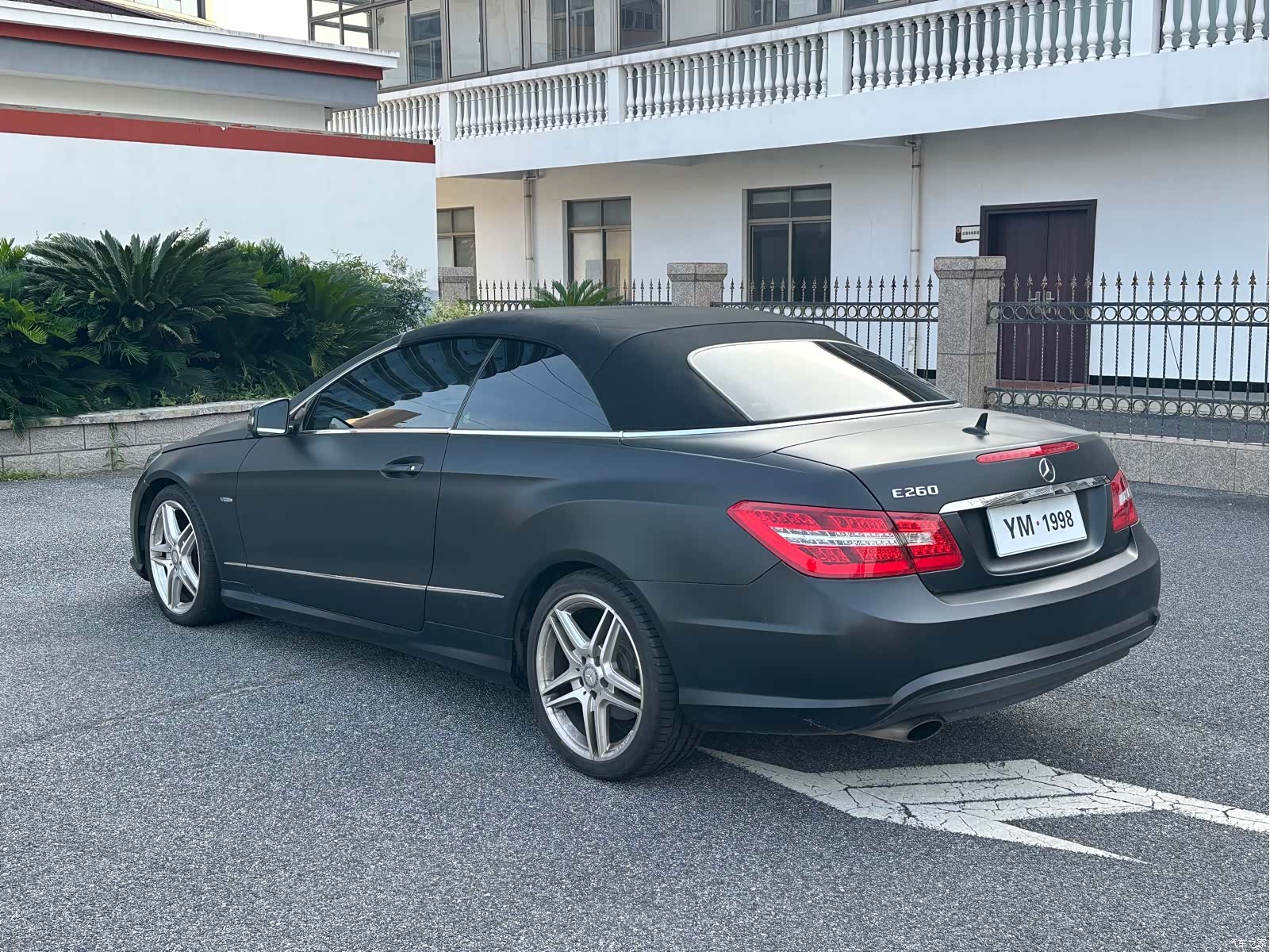 Mercedes-Benz E-Class, 2012 41