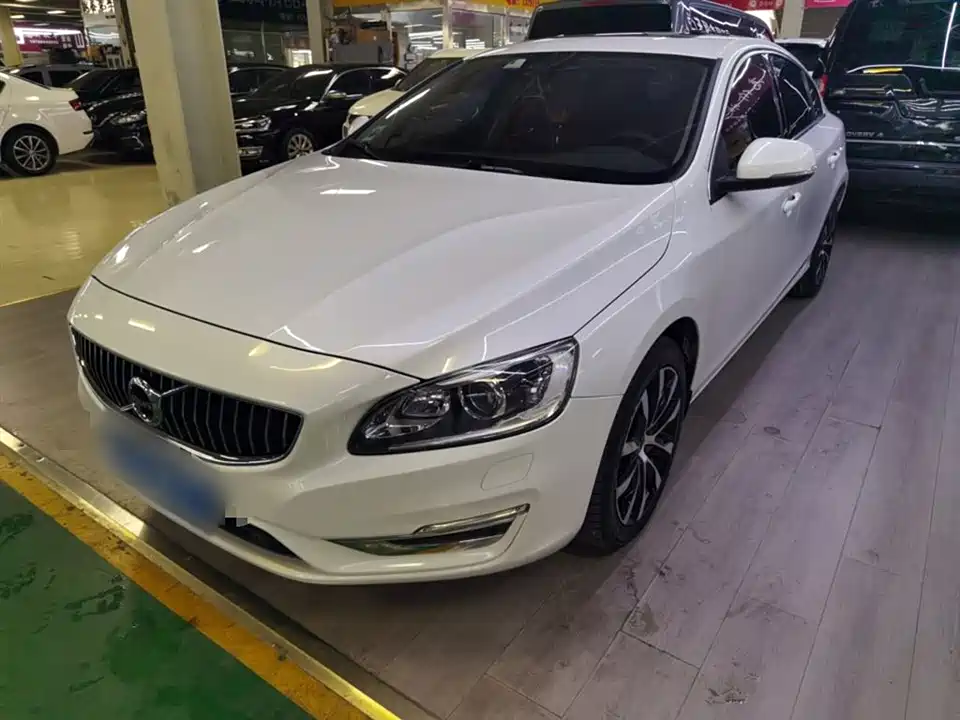 Volvo S60