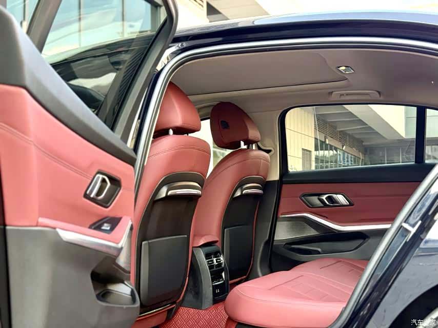 BMW 3 Series, 2020 все фото