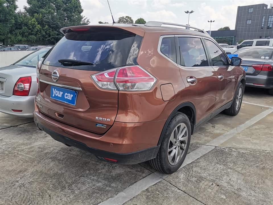 Nissan Qijun