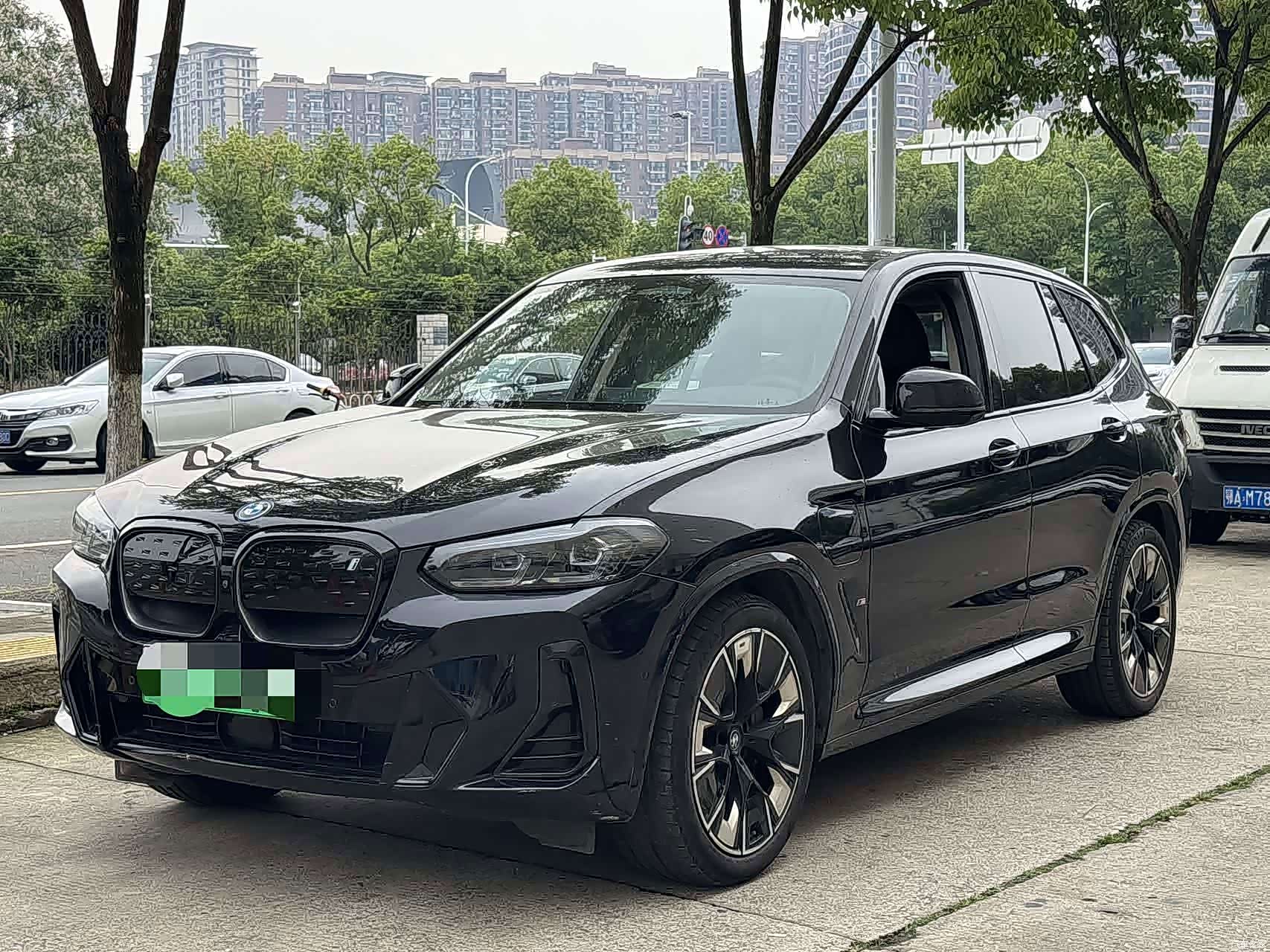 BMW iX3, 2023 1