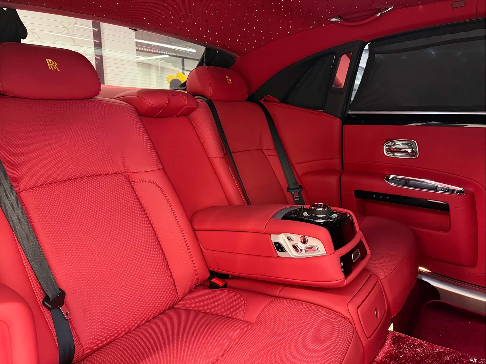 Rolls-Royce Ghost, 2013 6