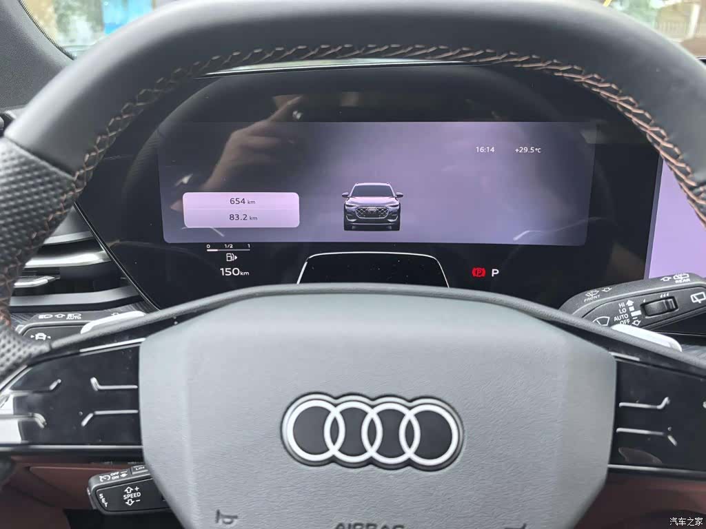 Audi Q5L, 2025 6