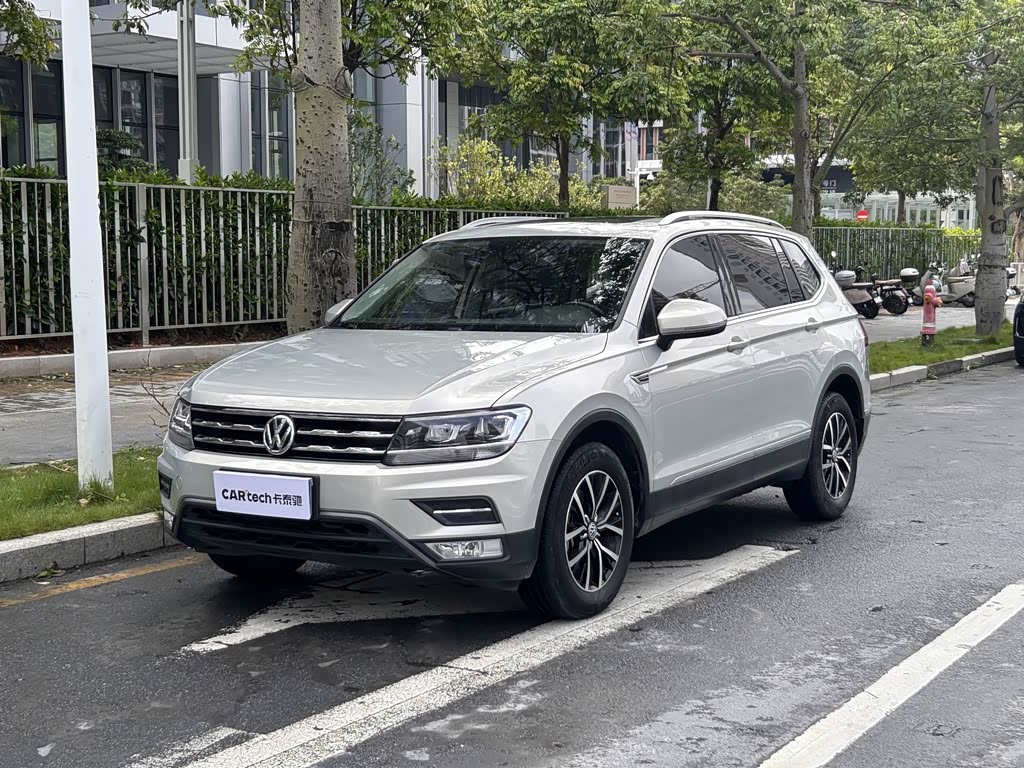 Volkswagen Tiguan L