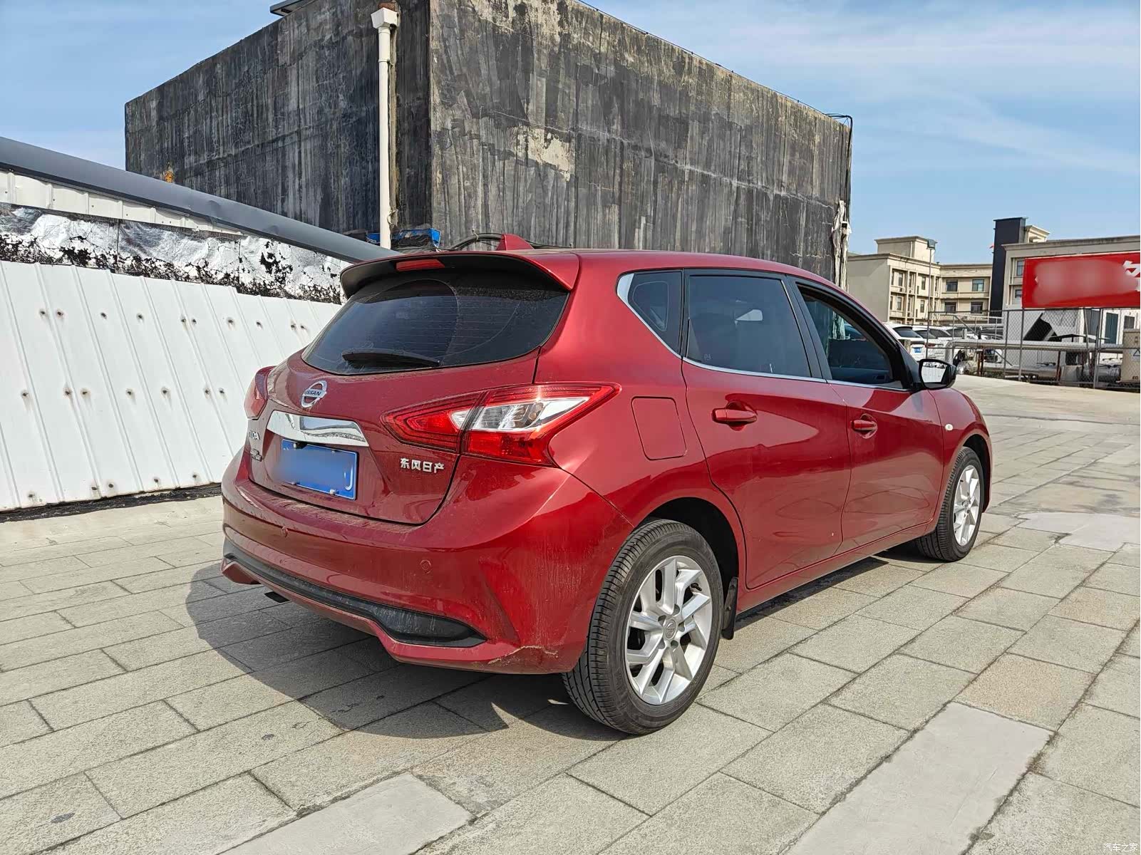 Nissan Tiida, 2022 4
