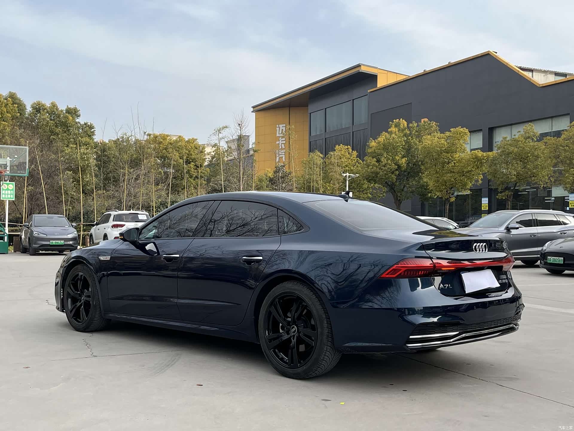 Audi A7L, 2023 3