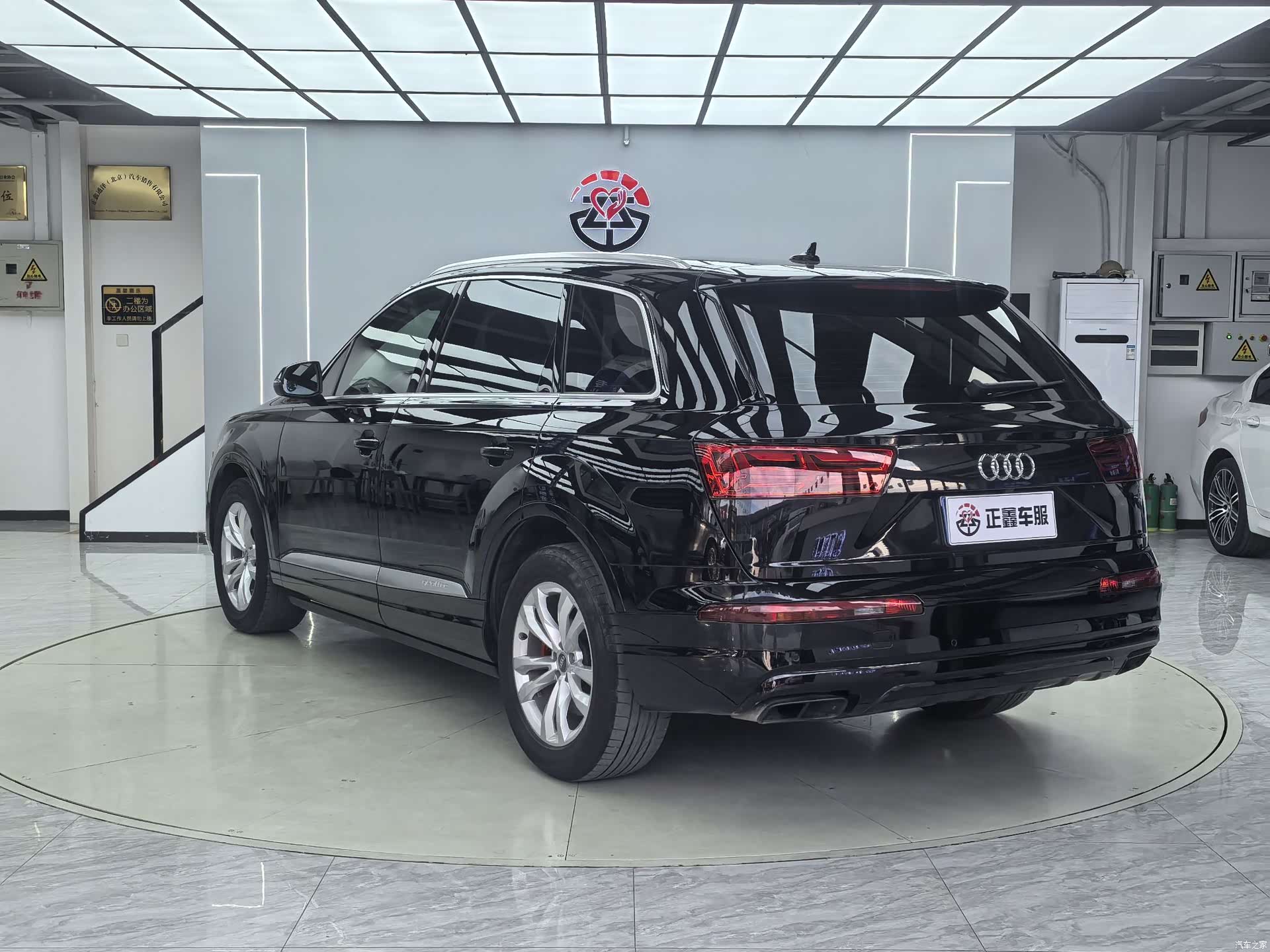 Audi Q7, 2016 14