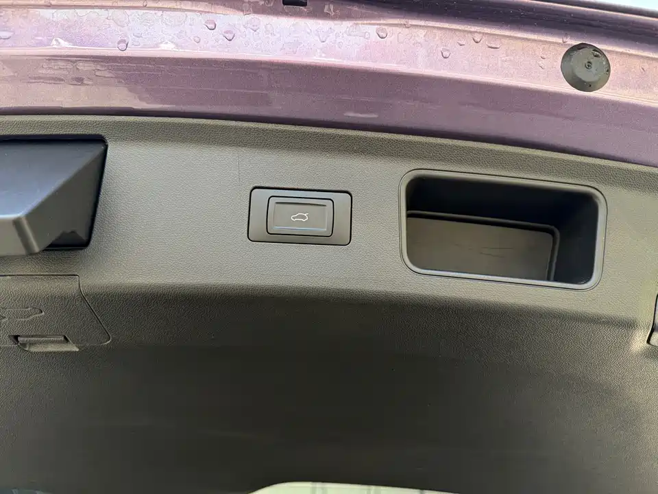 AITO Ask the world M5