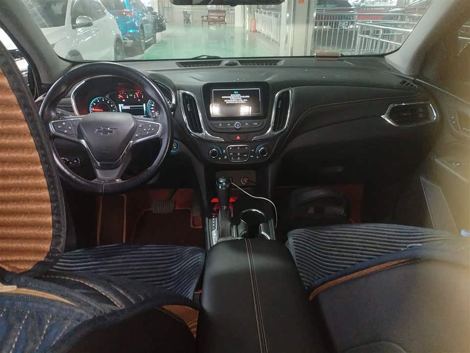 Chevrolet Explorer