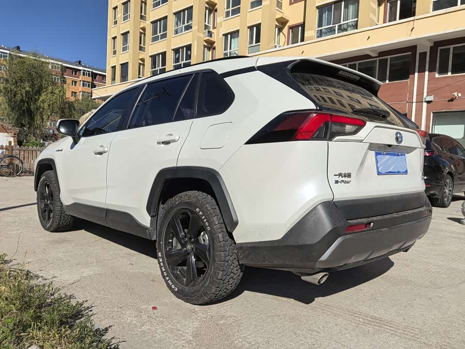 Toyota RAV4 Rongfang