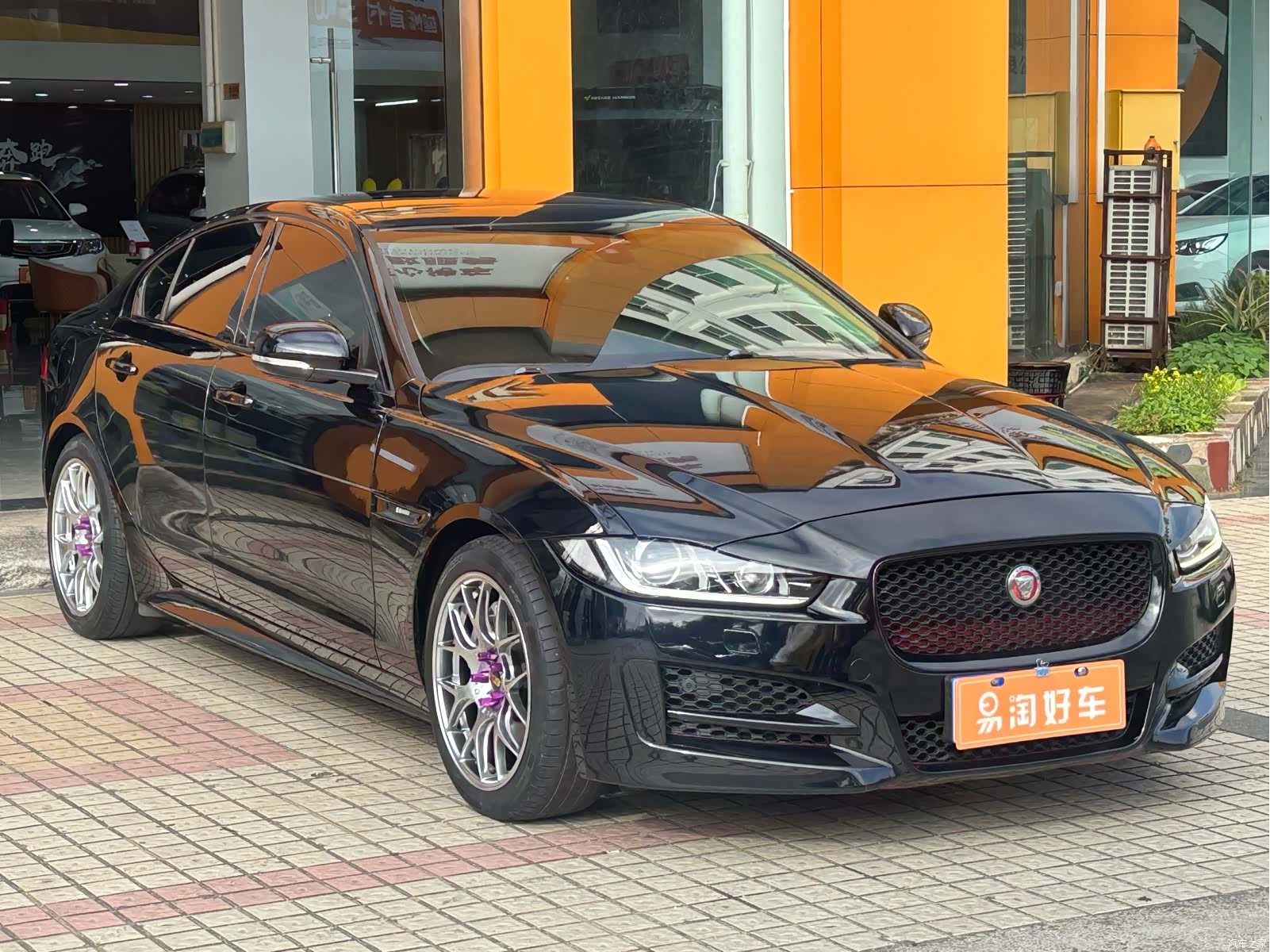 Jaguar XE, 2016 4
