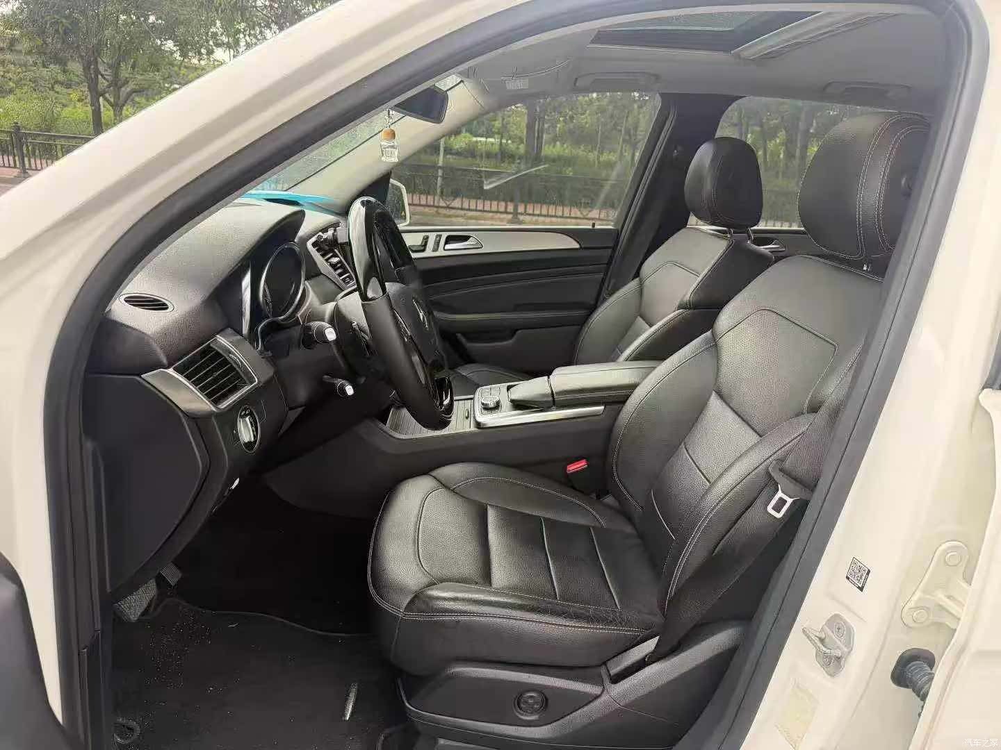 Mercedes-Benz M-Class, 2015 6