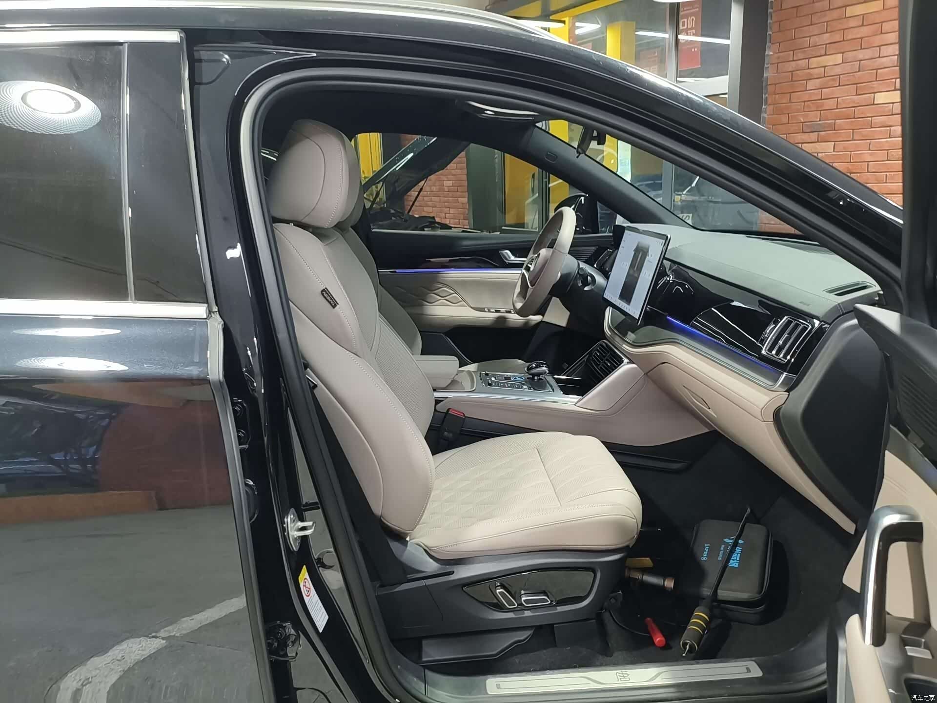 BYD Tang, 2025 10
