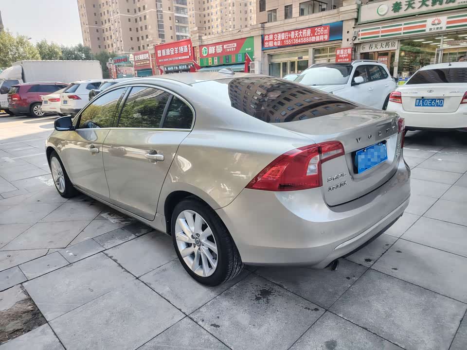 Volvo S60