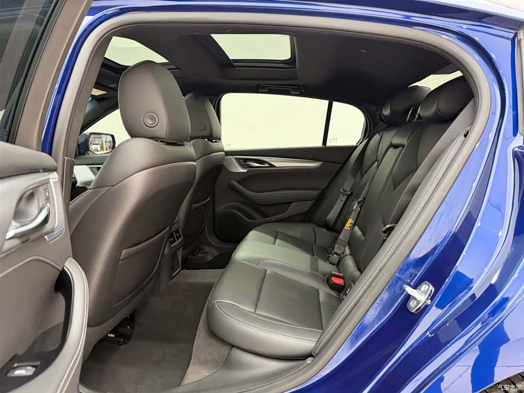 Cadillac CT5, 2023 17