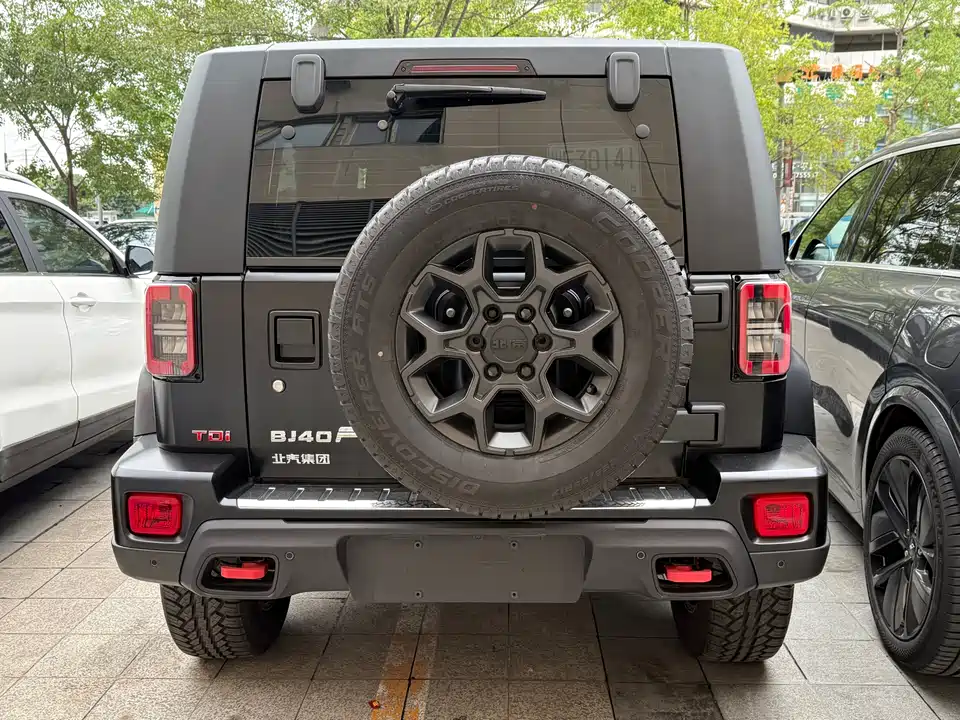 Beijing BJ40