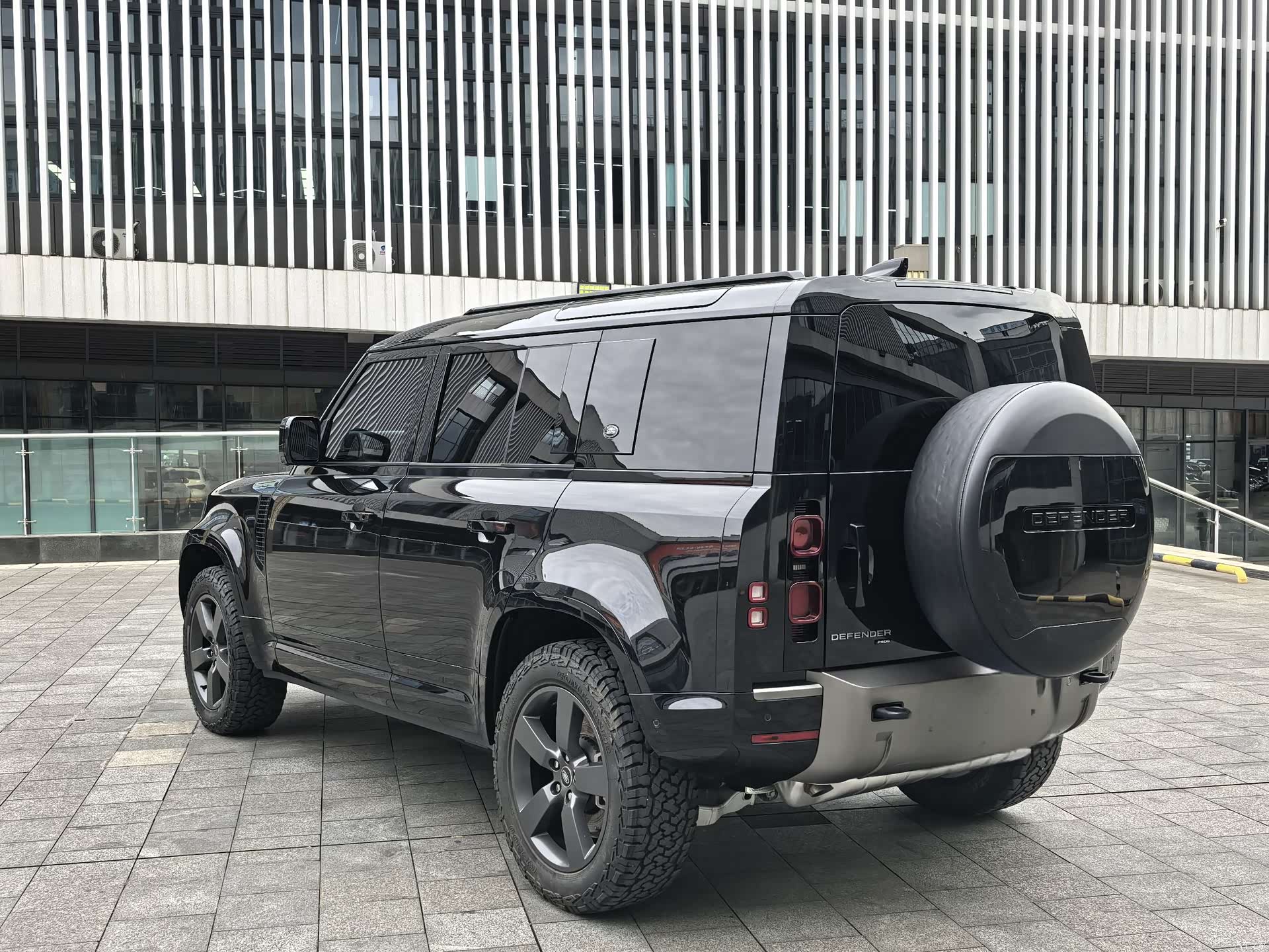 Land Rover Defender, 2022 21
