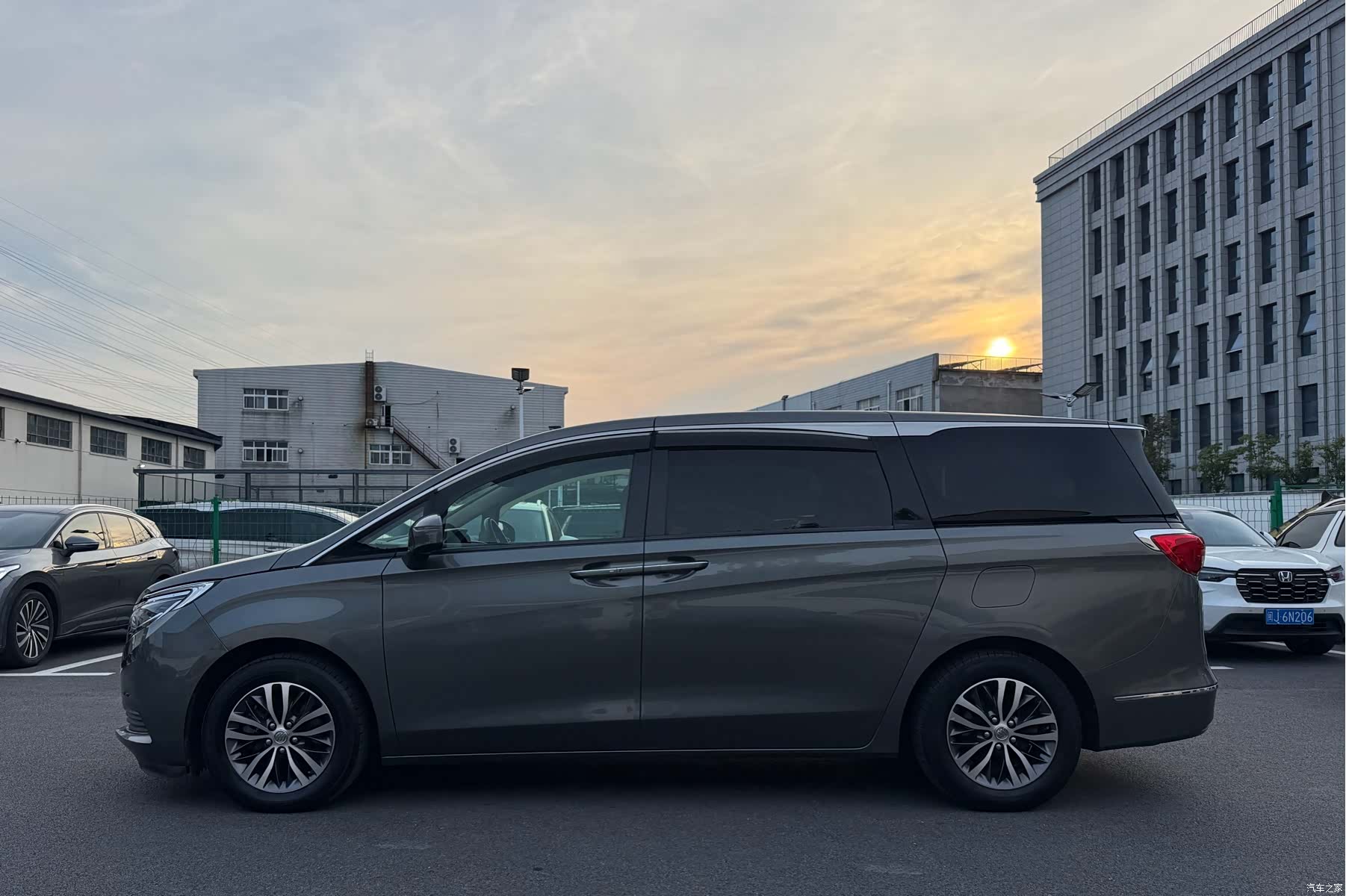 Buick GL8, 2017 22