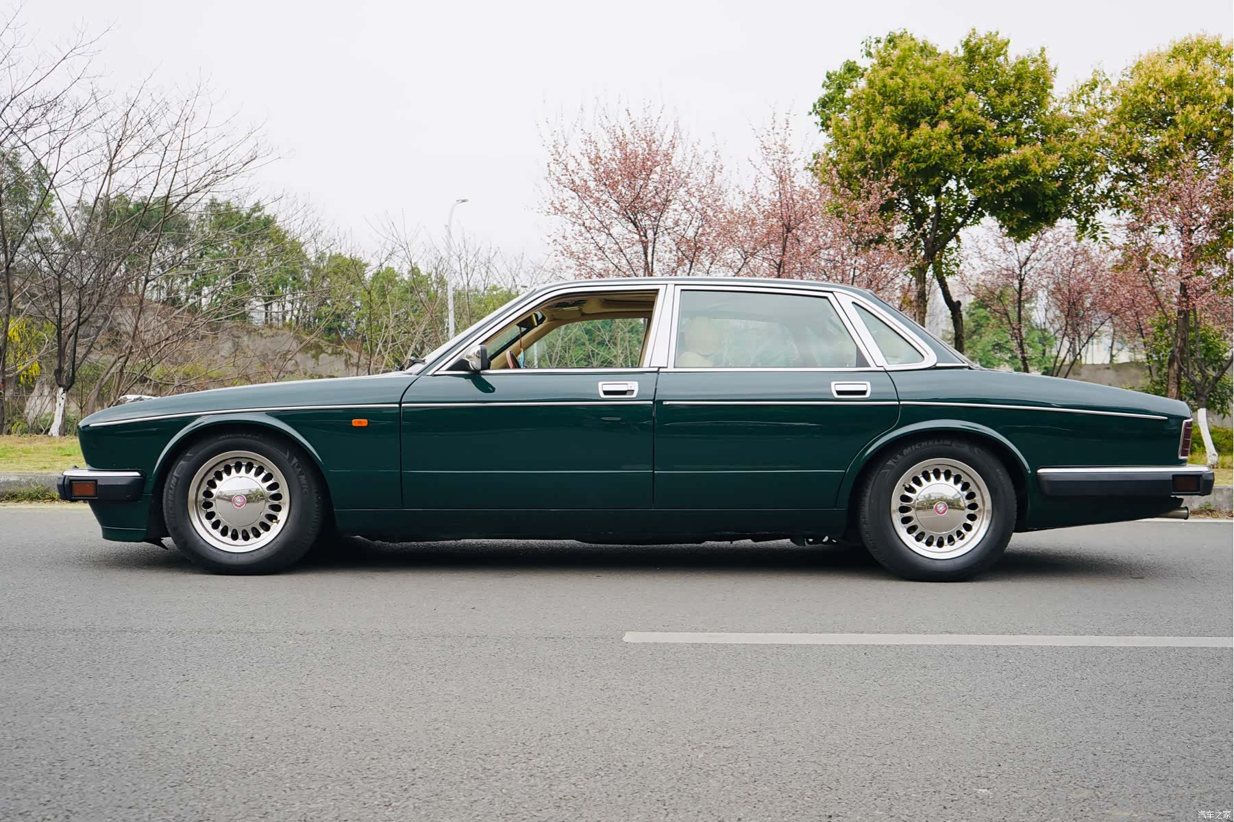 Jaguar XJ, 1994 3