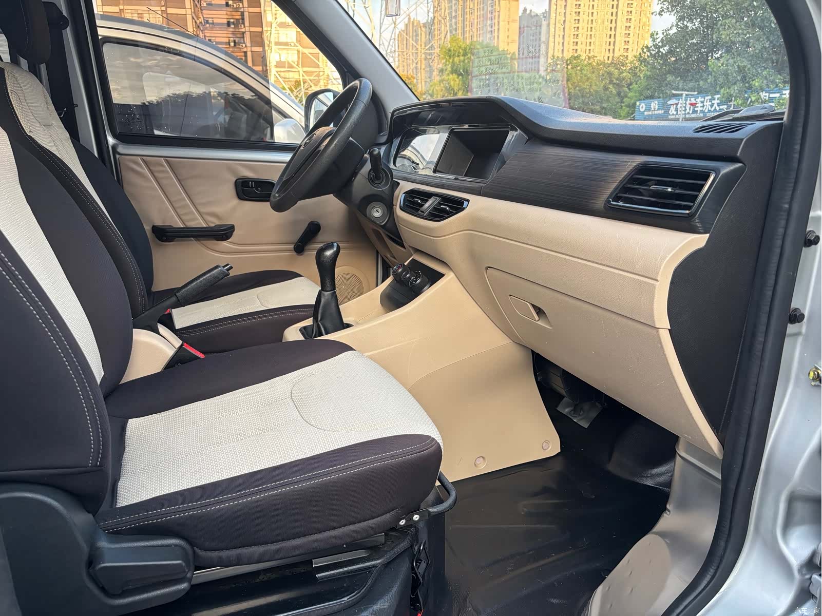 Changan V3, 2022 12